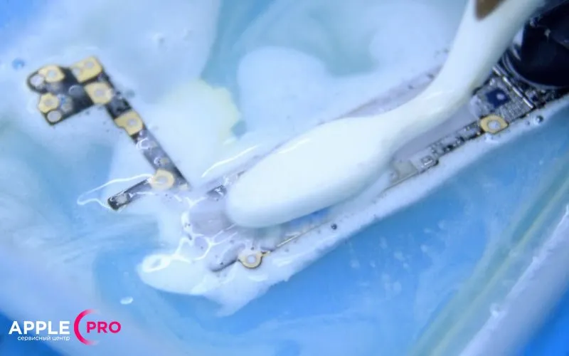 Чистка в специальном растворе Чистка в специальном растворе