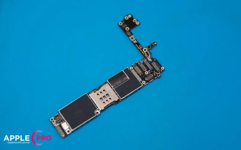 Короззия на плате iPhone - картинка 2 Короззия на плате iPhone - фото 2