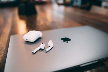 Что делать, если потерял один или оба наушника AirPods?