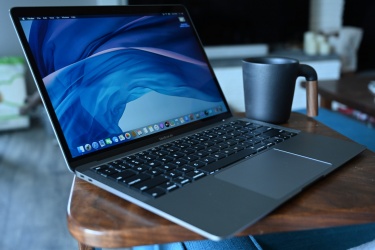 Что нужно знать о MacBook Air, MacBook Pro 13" с Apple M1? Что нужно знать о MacBook Air, MacBook Pro 13" с Apple M1?